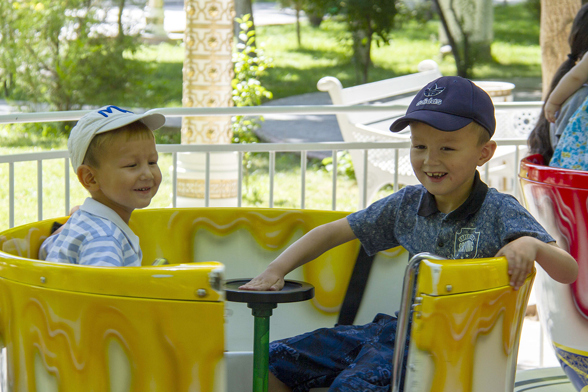 «Aşgabat» seýilgähindäki çagalar baýramy